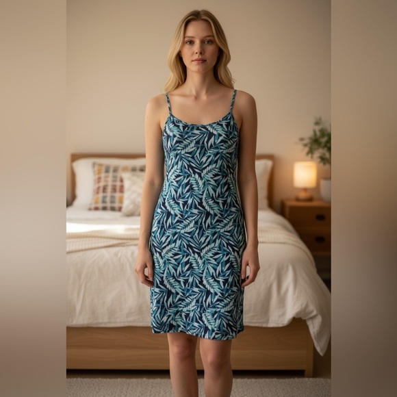 NWOT, Joe Fresh, Night Cami With Built-In Bra, Medium, Blue & White π - Picture 1 of 7